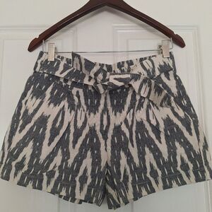 J Crew linen cotton belted shorts size 2‎